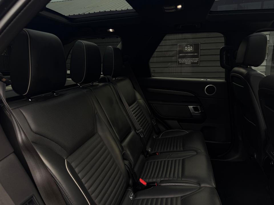 Land Rover Discovery photo 15