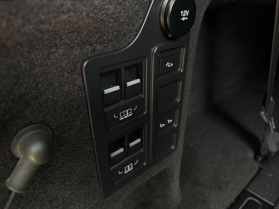Land Rover Discovery photo 18