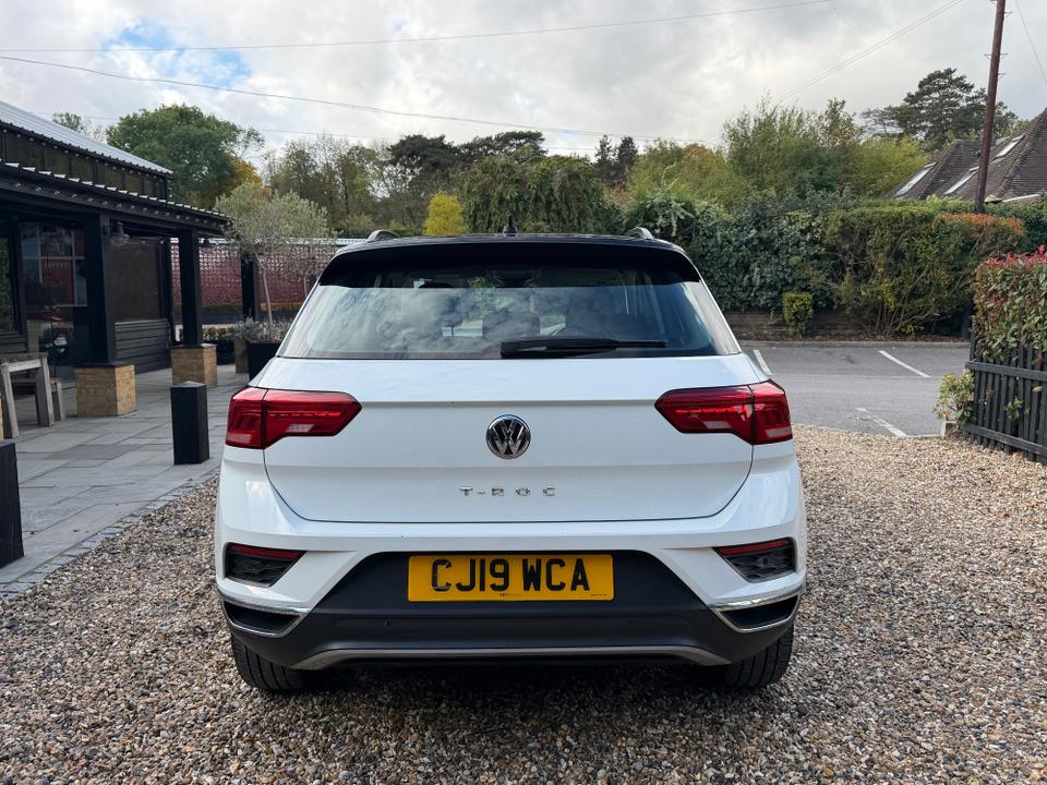 Volkswagen T-Roc photo 5