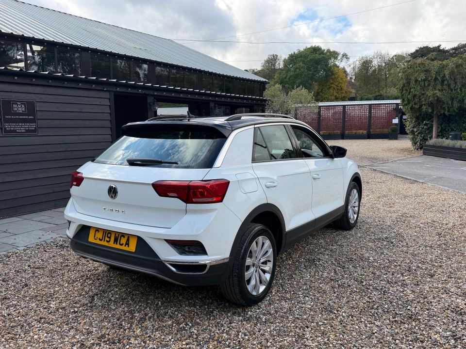 Volkswagen T-Roc photo 6