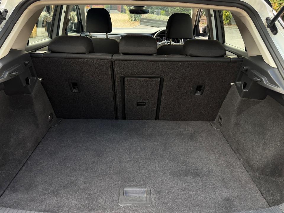 Volkswagen T-Roc photo 14