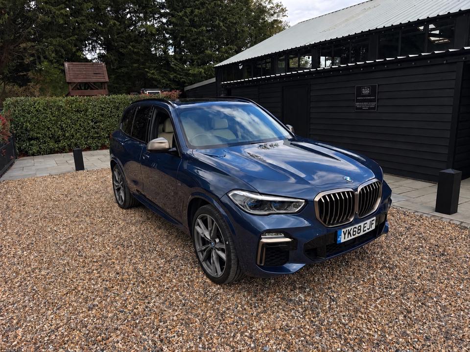 BMW X5 photo 1