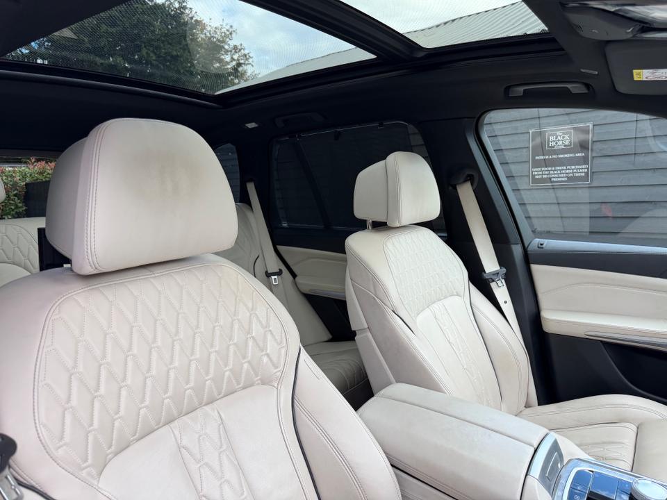 BMW X5 photo 9