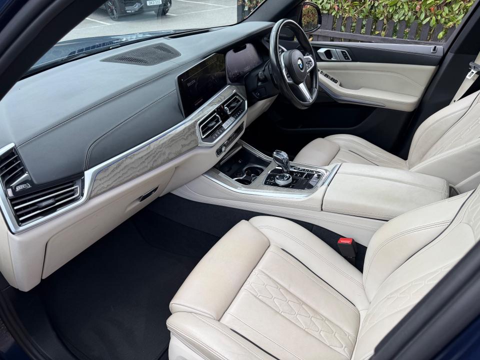 BMW X5 photo 14