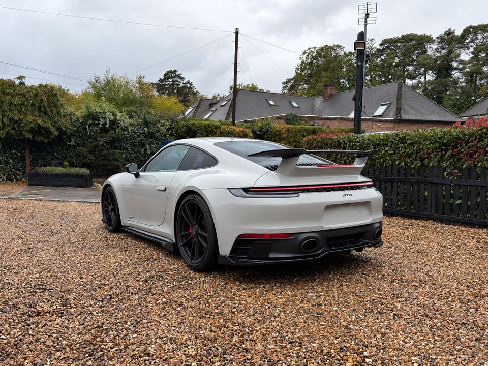 Porsche 911 photo 4
