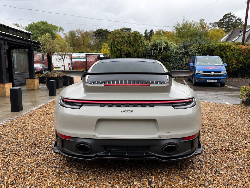 Porsche 911 photo 5
