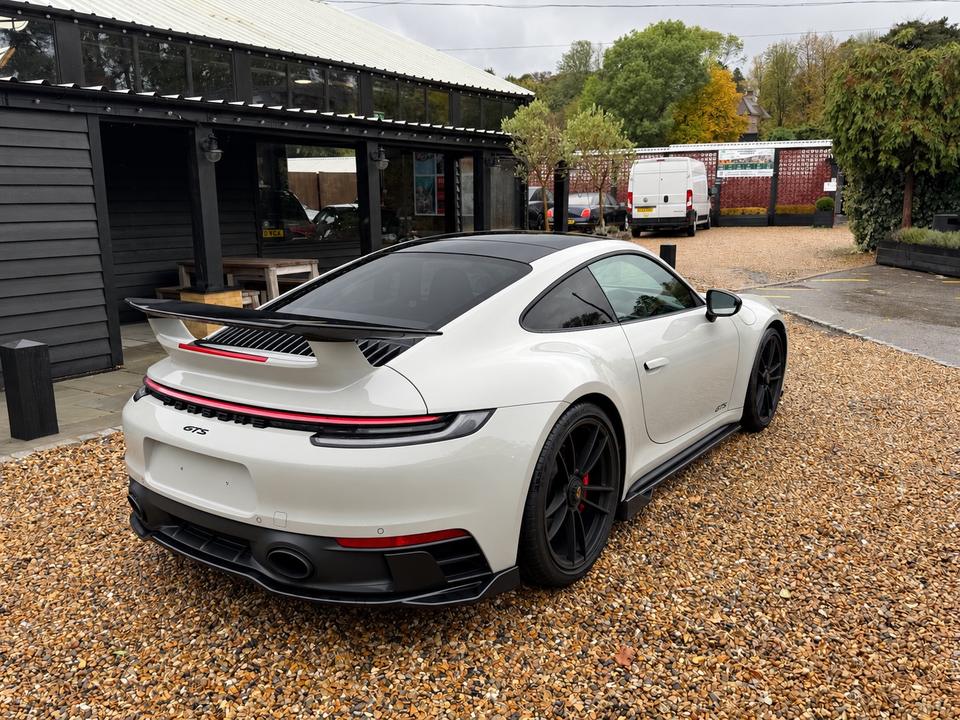 Porsche 911 photo 6
