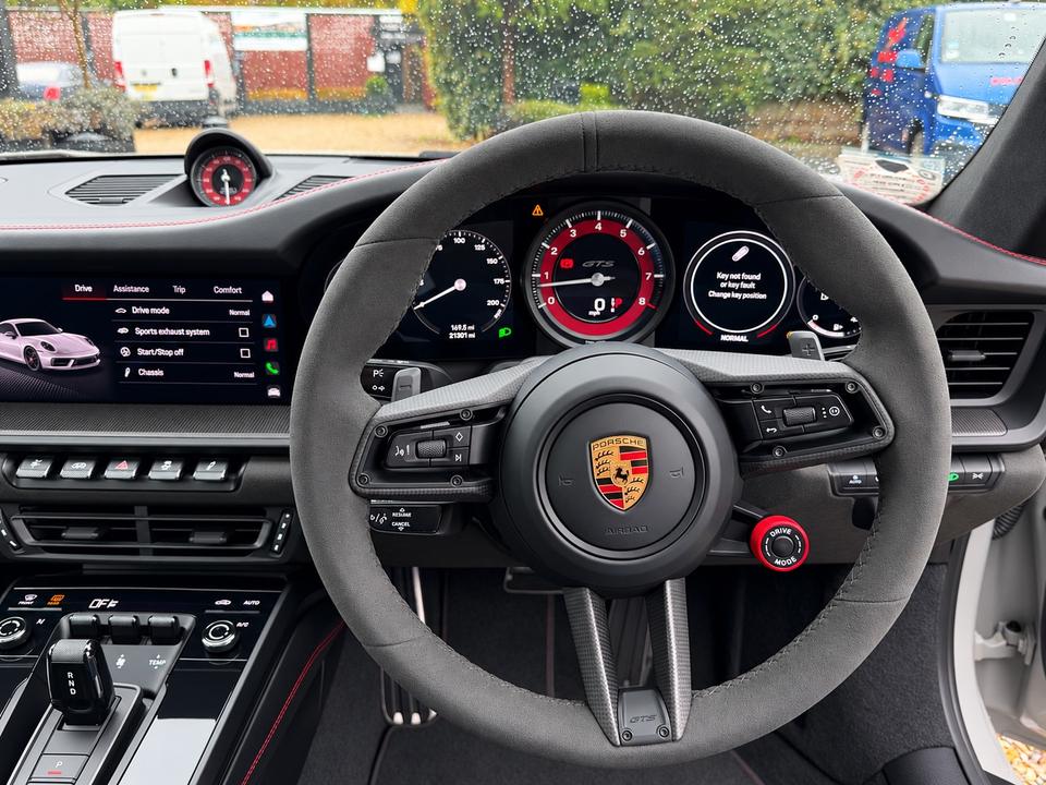 Porsche 911 photo 11
