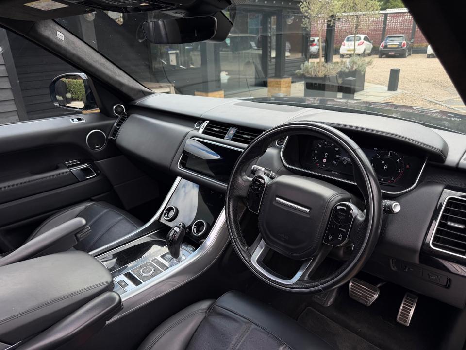Land Rover Range Rover Sport photo 9
