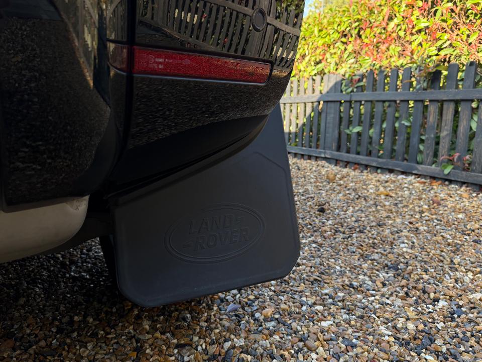 Land Rover Defender 90 photo 9