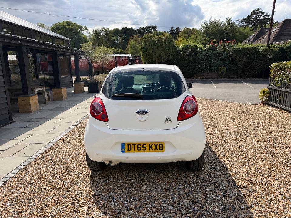 Ford KA photo 5