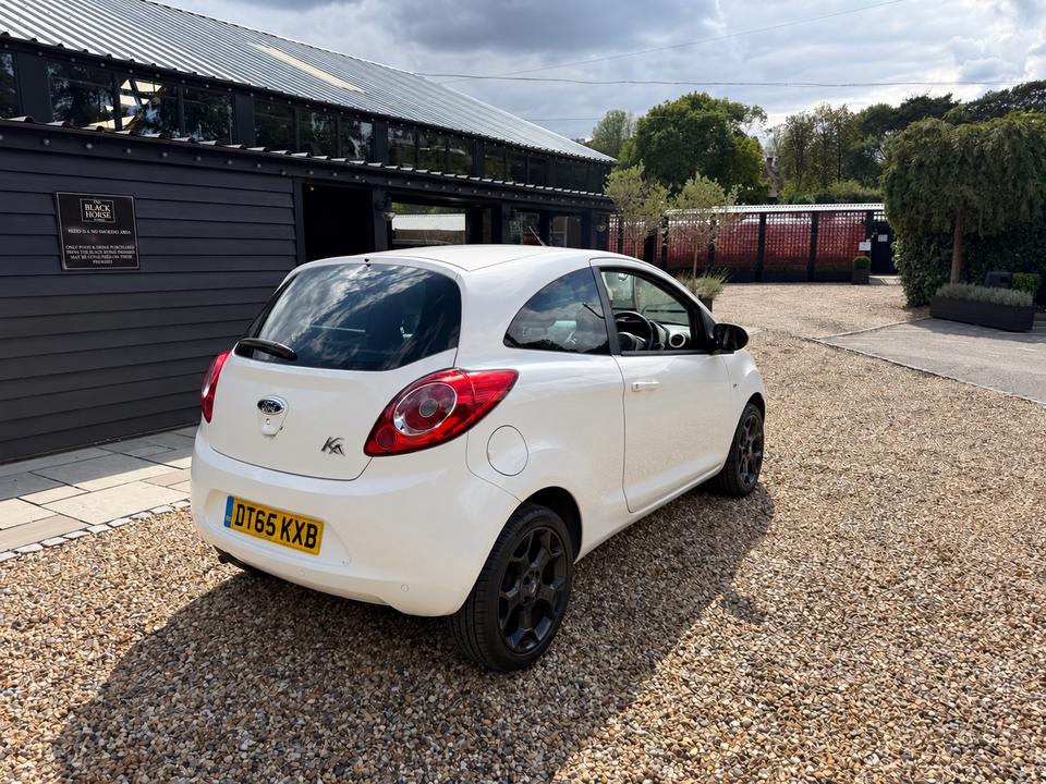 Ford KA photo 6