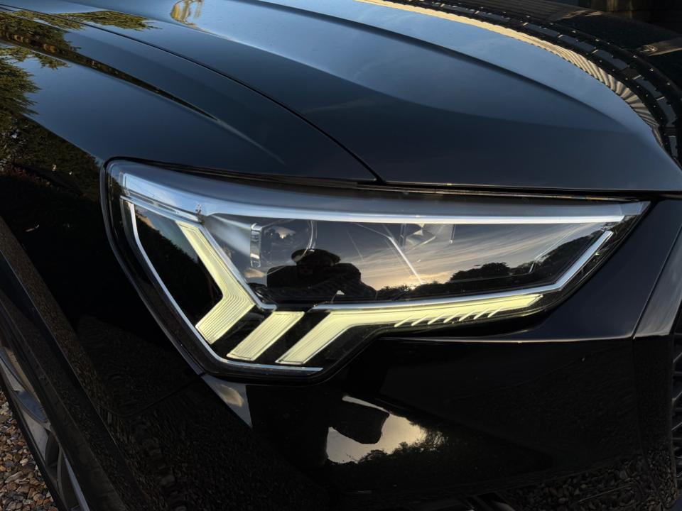 Audi Q3 photo 10