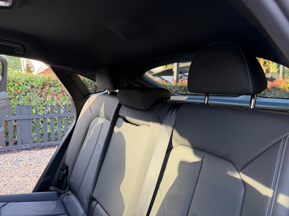 Audi Q3 photo 16