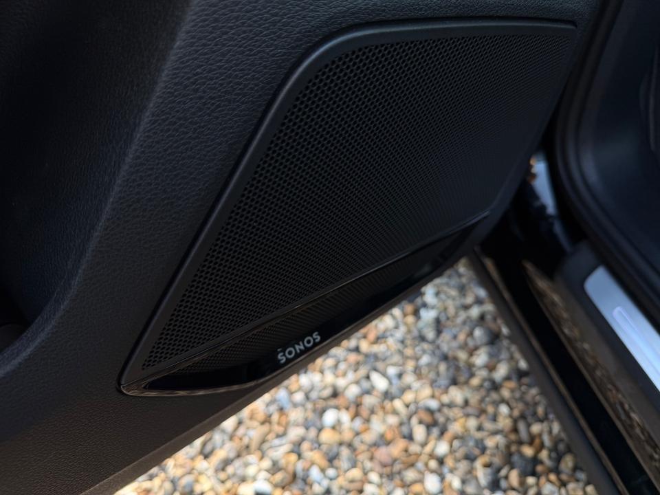 Audi Q3 photo 18