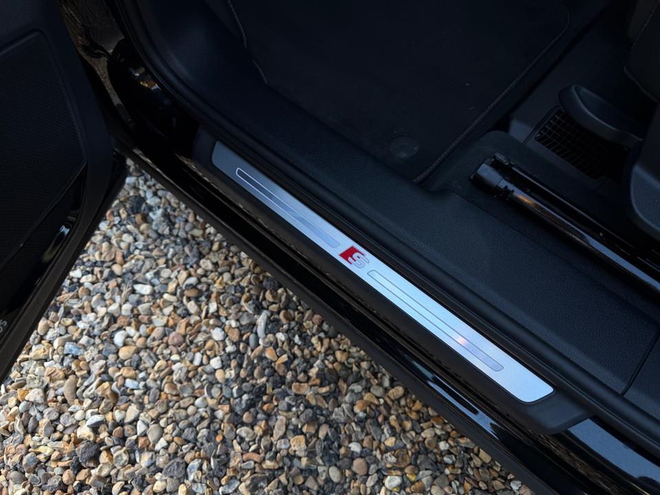 Audi Q3 photo 19