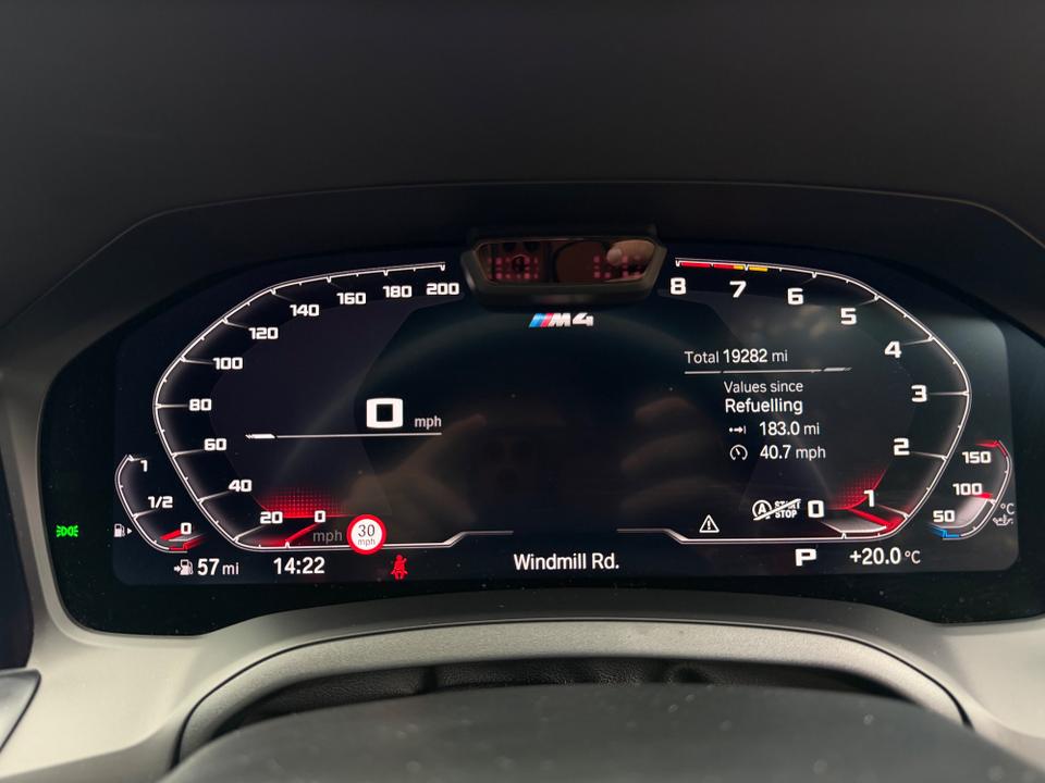 BMW M4 photo 21