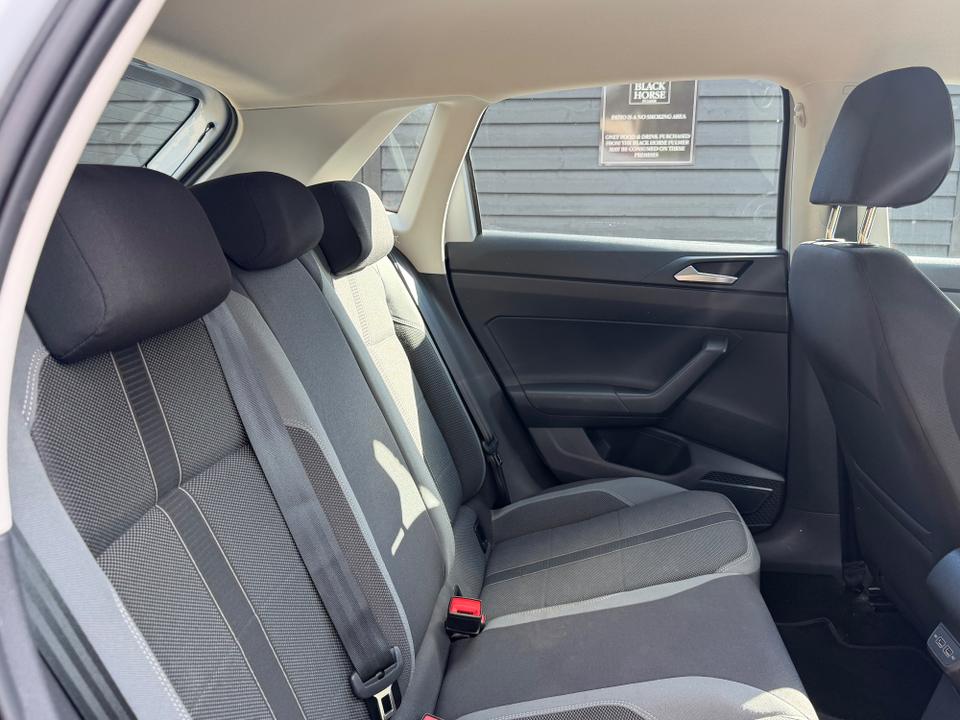 Volkswagen Polo photo 10