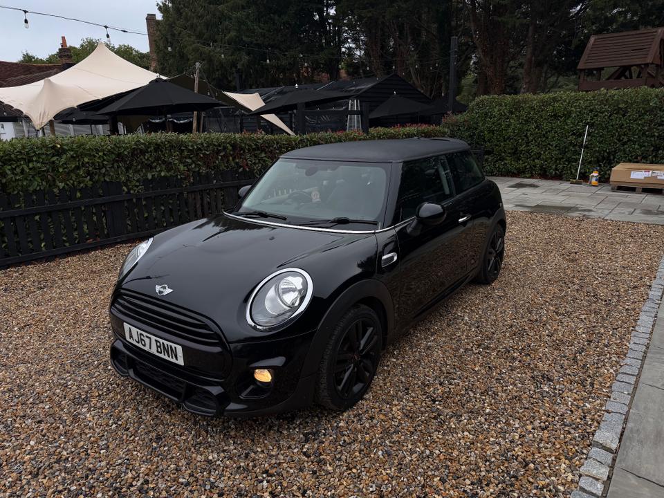 MINI Hatch photo 3