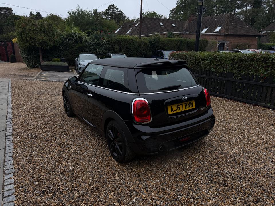 MINI Hatch photo 4