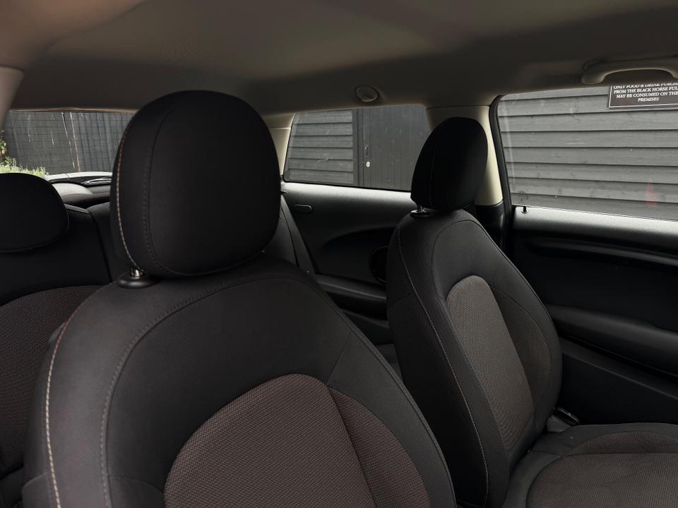 MINI Hatch photo 9