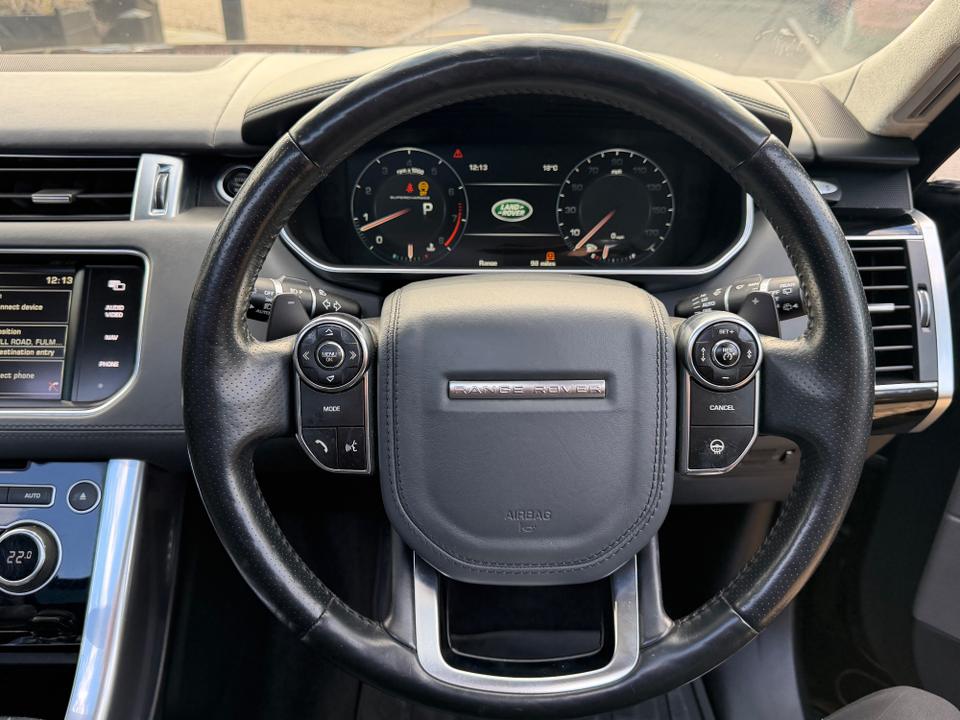 Land Rover Range Rover Sport photo 13