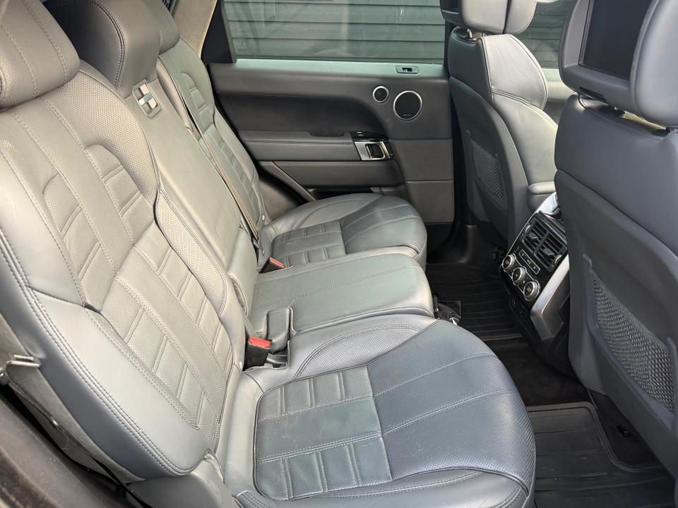Land Rover Range Rover Sport photo 16