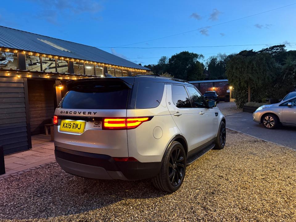 Land Rover Discovery photo 6