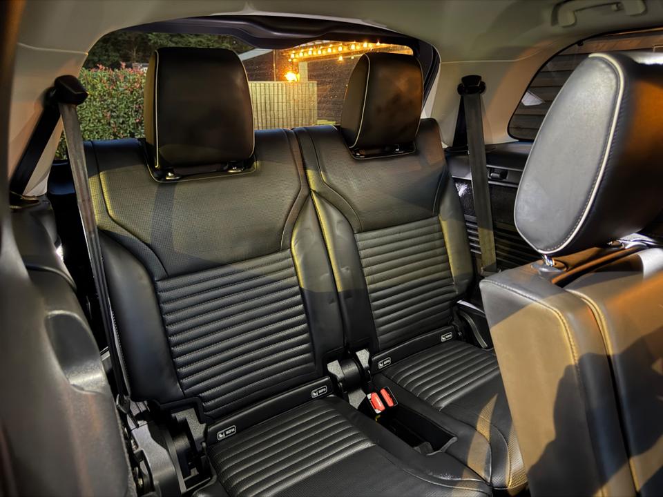 Land Rover Discovery photo 18