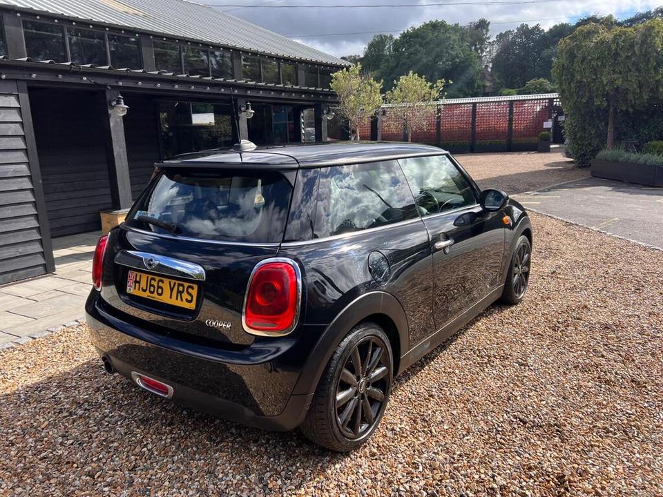 MINI Hatch photo 4
