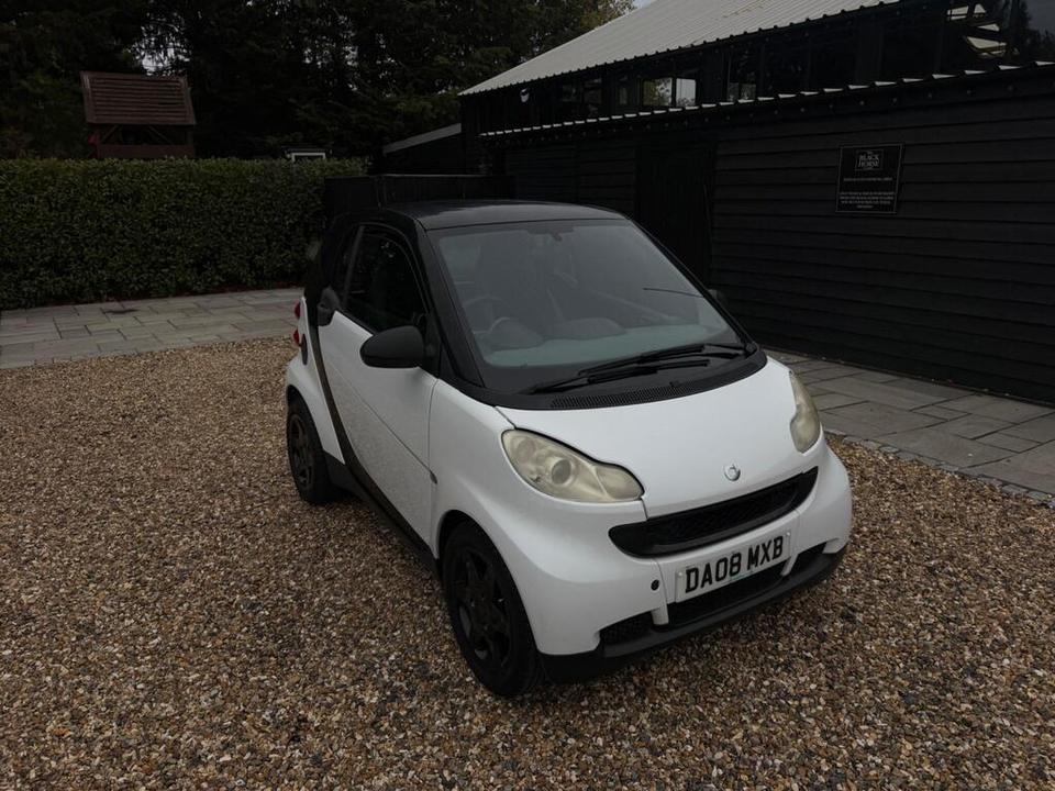 smart fortwo photo 1