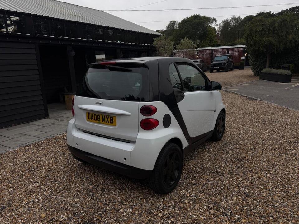 smart fortwo photo 4