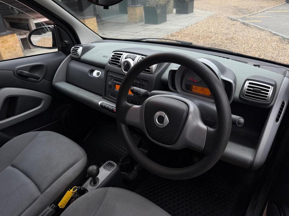 smart fortwo photo 5