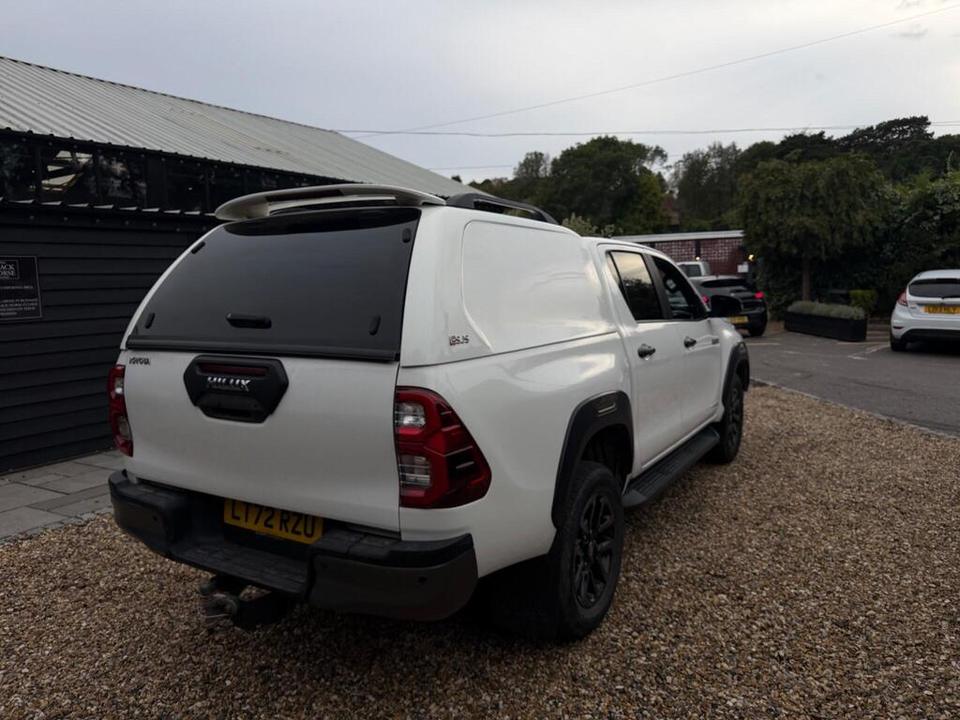 Toyota Hilux photo 4