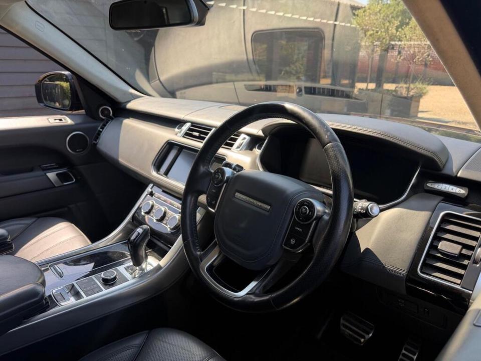 Land Rover Range Rover Sport photo 6