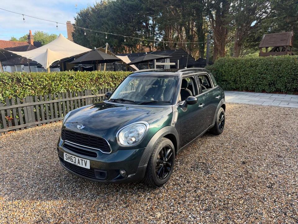 MINI Countryman photo 2