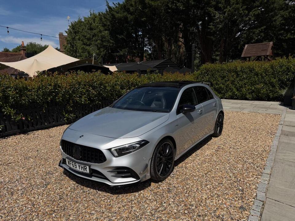 Mercedes-Benz A-Class photo 2