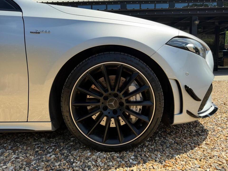 Mercedes-Benz A-Class photo 6
