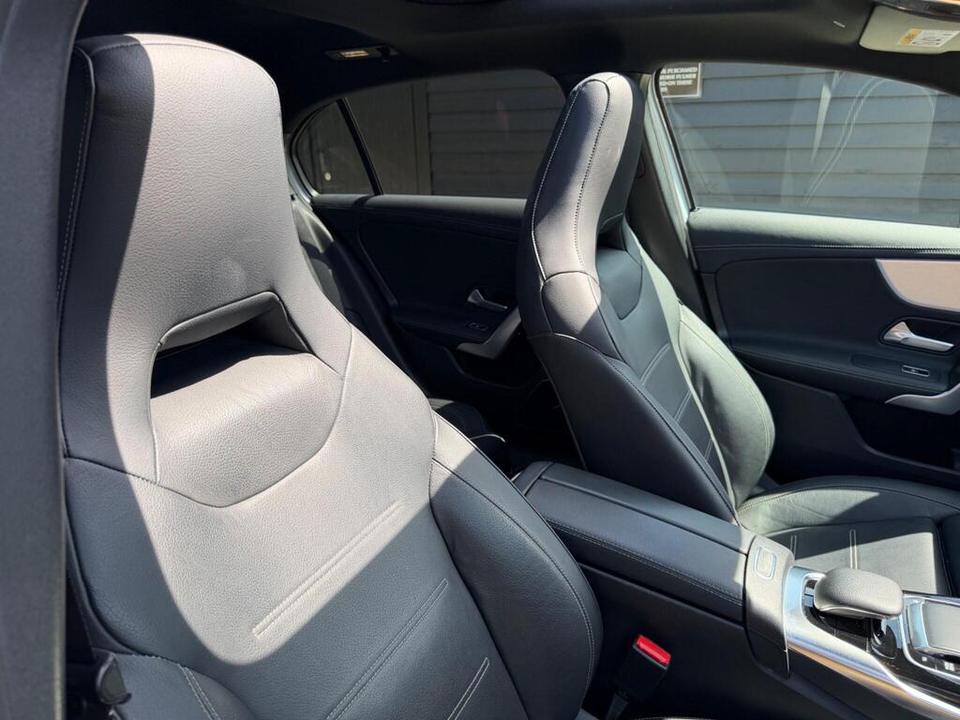 Mercedes-Benz A-Class photo 8